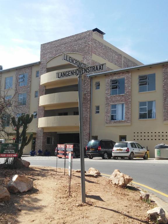 Eagle Views Windhoek Esterno foto